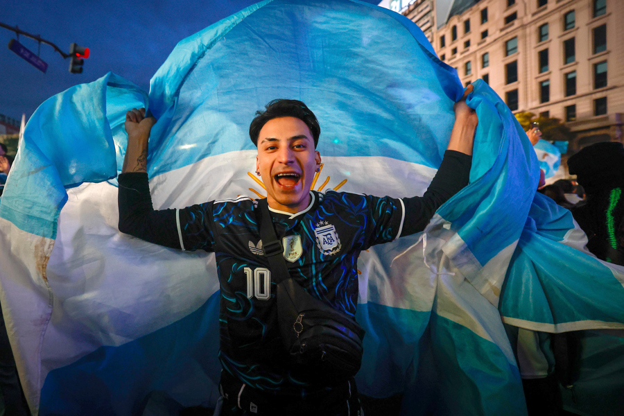 Argentinos