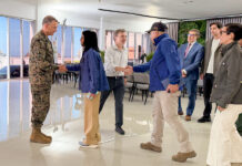 El jefe del Comando Sur de EE.UU. visita Venezuela para coordinar la reconstrucción