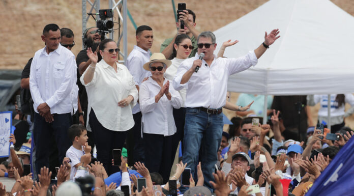 Juan Orlando Hernández vuelve a Honduras para enfrentar la Justicia tras indulto en EE.UU.