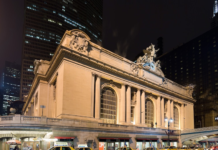 Image-Grand_central_Station_Outside_Night_2