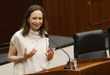 María Corina Machado agradece a EE.UU. su apoyo en la defensa de los valores de la libertad María Corina Machado dice que no ha solicitado protección para regresar a Venezuela