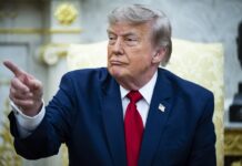Trump insta al Senado a no entrar en receso hasta aprobar su reforma electoral