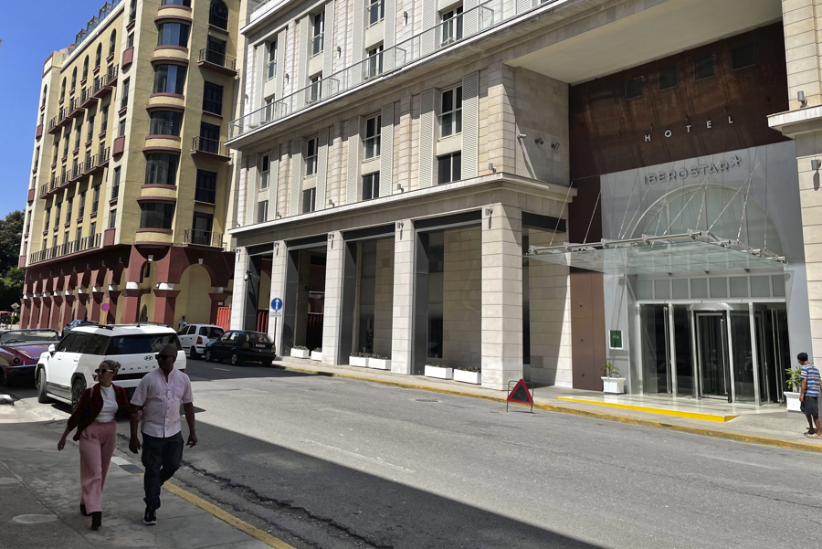 La marcha de las hoteleras internacionales plantea dudas sobre el sector turístico en Cuba