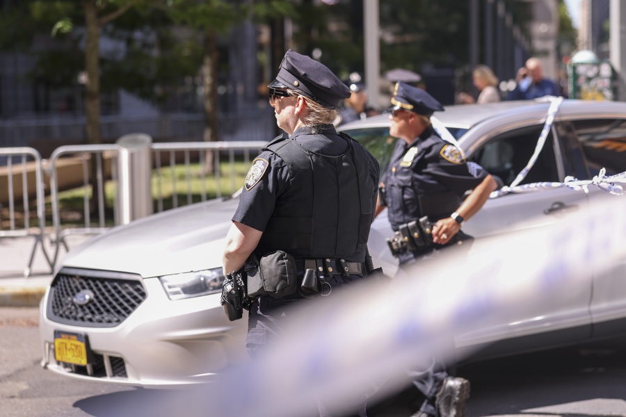 Incendiary device deployed outside New York federal building
