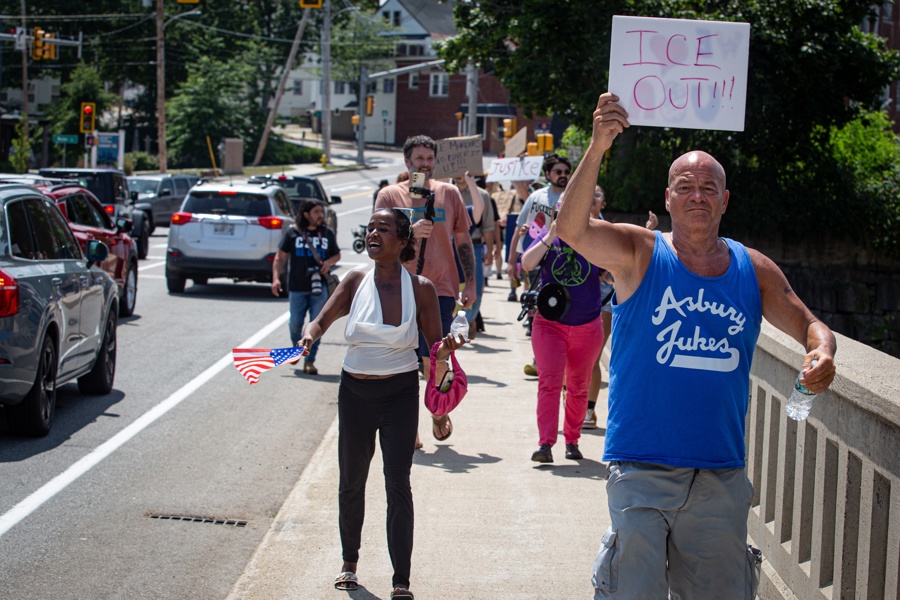 Protests in Maine following one killed in shooting inolving ICE agents