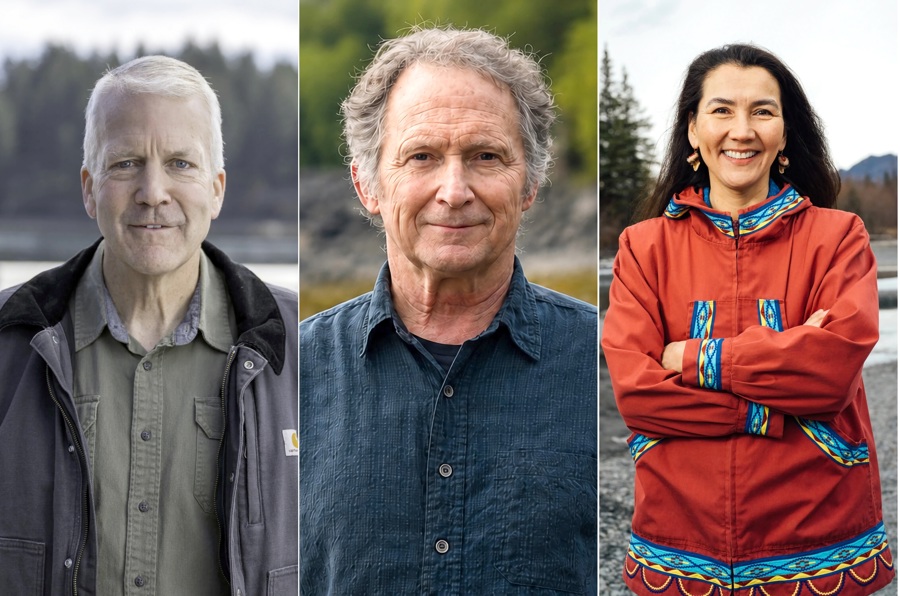 Alaska y Wyoming ponen a prueba la influencia de Trump en sus elecciones primarias Dan S. Sullivan (i); el maestro de primaria jubilado, Dan J. Sullivan, y la excongresista demócrata, Mary Peltola. Los votantes de Alaska y Wyoming
