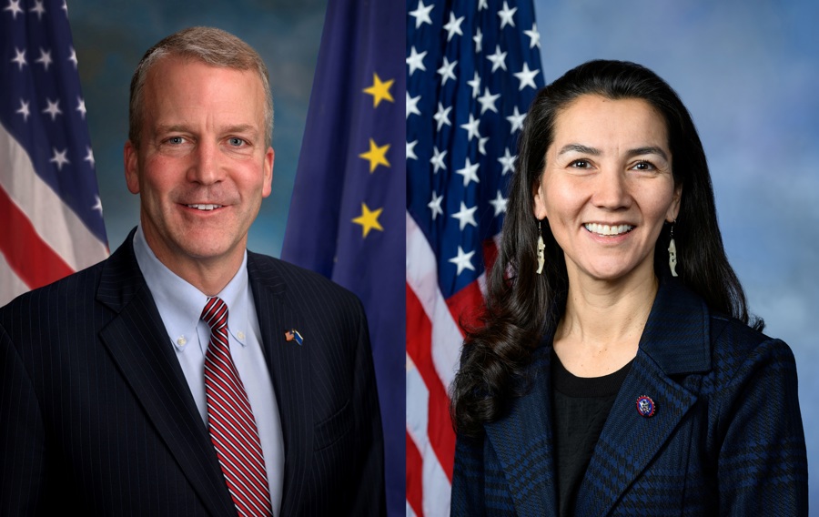 La demócrata Peltola y el republicano Sullivan avanzan en primarias al Senado en Alaska