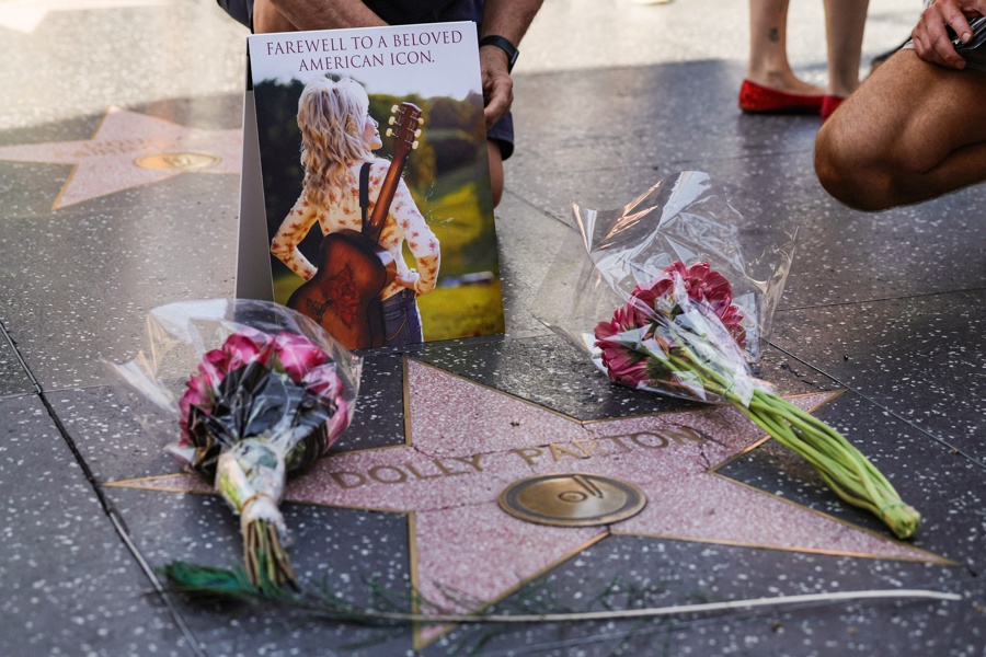 US country music legend Dolly Parton dies at 80 - Los Angeles reactions US country music legend Dolly Parton dies at 80 - Los Angeles reactions