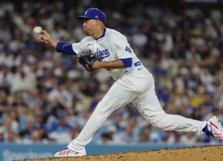 El relevista puertorriqueño Díaz vuelve a la lista de lesionados de los Dodgers
