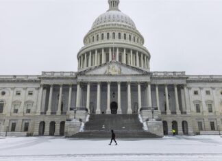 Republicanos aumentan presión contra el representante acusado de maltratar a su mujer El-Congreso-de-Estados-Unidos