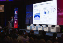 El consultor de la empresa Rystad Energy, Simón Sjothun, habla durante el evento Venezuela Energy Week