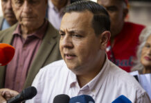 El director de la ONG venezolana Fundaredes, Javier Tarazona