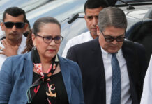 Audiencia contra Hernández por presunto fraude y lavado de activos continua en Tegucigalpa
