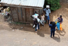 Hondureño y cubanos deportados a África piden ayuda para volver a EE.UU. ante incertidumbre Migrantes