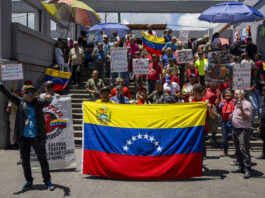 Chavistas rechazan presencia de EEUU en Venezuela y exigen liberación de Maduro