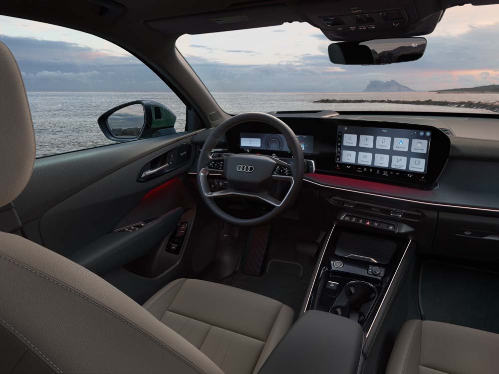 Original-16192-11-my26-q3-interior-cockpit-8073