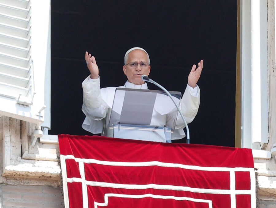 Papa León XIV dirige la oración del Angelus Papa León XIV