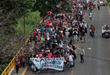 Cientos de migrantes salen en caravana desde el sur de país con destino a la Ciudad de México