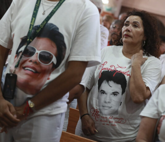 Juan Gabriel reúne a seguidores de México y Estados Unidos en la fronteriza Ciudad Juárez
