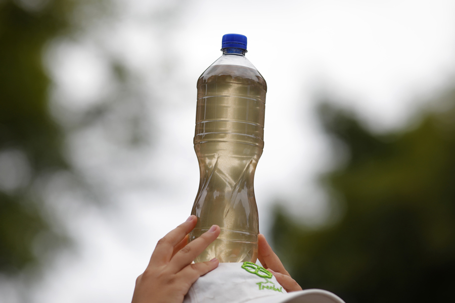 Habitantes del oeste de M&eacute;xico alertan de agua contaminada durante el Agua KK Fest