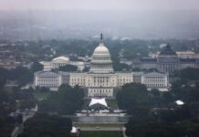 La corriente progresista del Partido Demócrata se abre paso en las primarias de EE.UU. el Capitolio de Estados Unidos en Washington