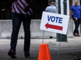 Veterano senador demócrata Ed Markey gana a rival más joven en primarias de Massachusetts