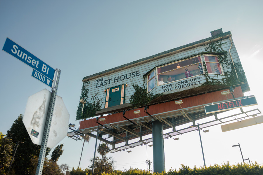 Un hombre vivir&aacute; tres d&iacute;as en una valla de Los &Aacute;ngeles para promocionar 'The Last House'