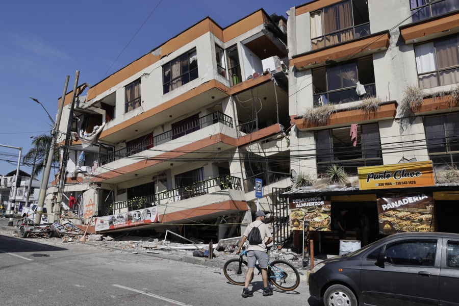 Sube a 169 el número de muertos y a 668 el de heridos por el terremoto en Colombia