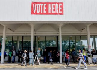 Trump mide su poder entre los republicanos en las primarias al Senado de Carolina del Sur voto-anticipado