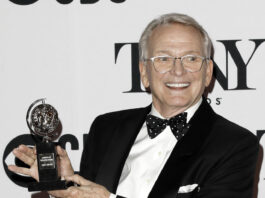 Muere el diseñador de moda y vestuarista Bob Mackie a los 87 años Bob Mackie