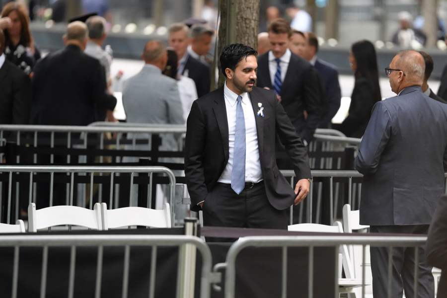 Biden, Obama y Mamdani recuerdan el 11S en Nueva York en una ceremonia sin Trump Mamdani