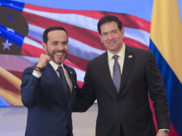 De la Espriella y Rubio suscriben los acuerdos de Barranquilla para "reconstruir" Colombia