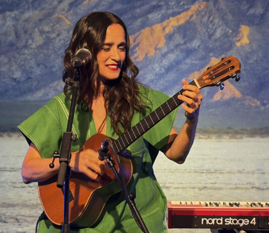 "Te amo, Tijuana": Julieta Venegas presenta su esencia 'Norteña' en Madrid
