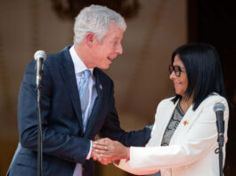 El acuerdo petrolero entre Venezuela y EE.UU., entre grandes promesas e incógnitas El acuerdo petrolero entre Venezuela y EE.UU., entre grandes promesas e incógnitas
