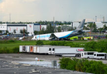 Al menos cinco muertos tras estrellarse un avión de Amazon cerca del aeropuerto de Miami