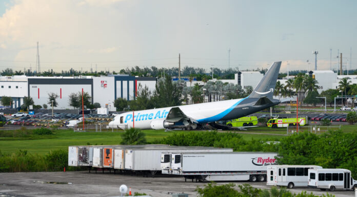 Al menos cinco muertos tras estrellarse un avión de Amazon cerca del aeropuerto de Miami