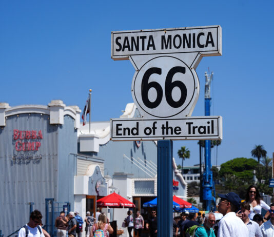 La Ruta 66 cumple un siglo de historia entre neones, moteles de paso y sueños de asfalto La Ruta 66 cumple un siglo de historia entre neones, moteles de paso y sueños de asfalto