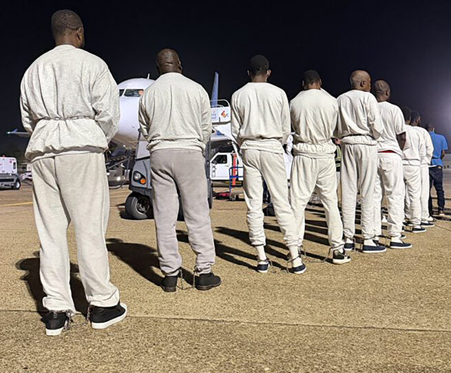 EEUU envía a Haití un tercer vuelo con 78 deportados tras el final del TPS EEUU envía a Haití un tercer vuelo con 78 deportados tras el final del TPS