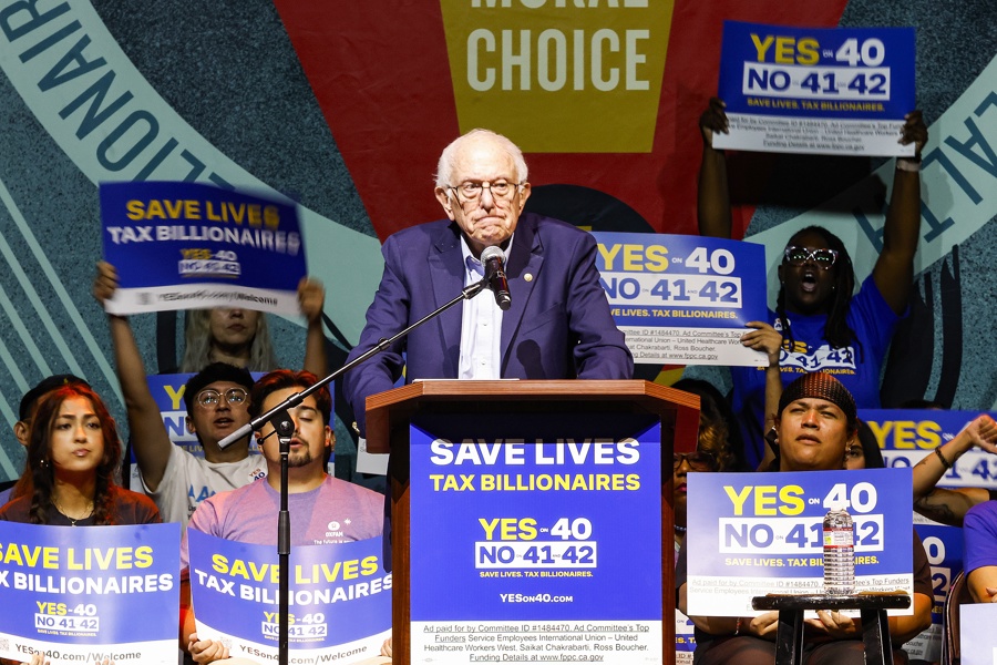 US Senator Bernie Sanders speaks at rally in Los Angeles US Senator Bernie Sanders speaks at rally in Los Angeles