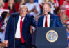 Trump culpa al actual senador republicano de las dificultades de su candidato en Texas El candidato al Senado de EE.UU. Ken Paxton habla junto al presidente de EE.UU., Donald Trump