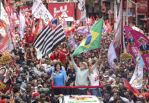 "El último baile": Lula cierra su campaña en São Paulo ante una multitud vestida de rojo Lula participa en caravana electoral en São Paulo antes de las elecciones presidenciales