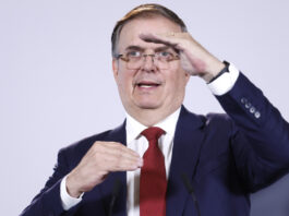 México dice estar "más cerca" de nuevos acuerdos comerciales con EE.UU.