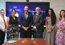 Ministro de Transporte de España establece "lazos de colaboración" con el Puerto de Miami