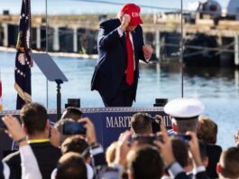 Trump hace campaña en Texas mientras su candidato lo culpa por los malos sondeos Donald Trump
